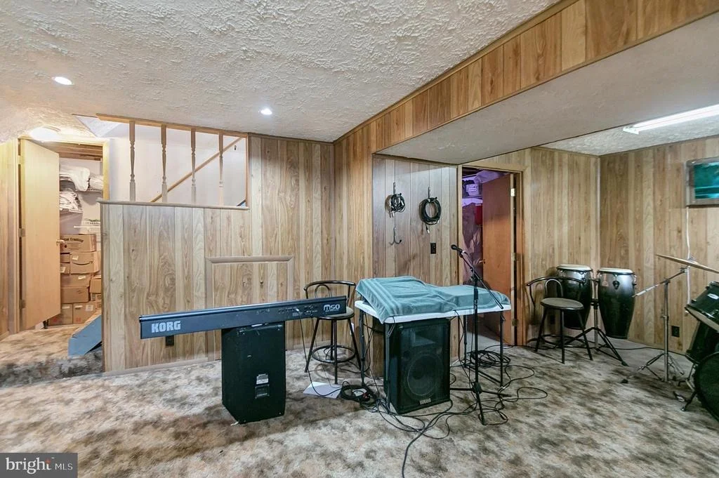 Photo of 1800 LAWNVIEW DRIVE