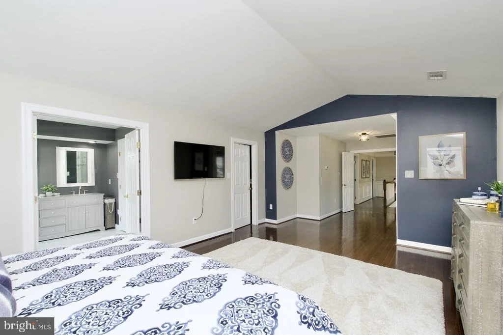 Photo of 5495 ASHLEIGH ROAD