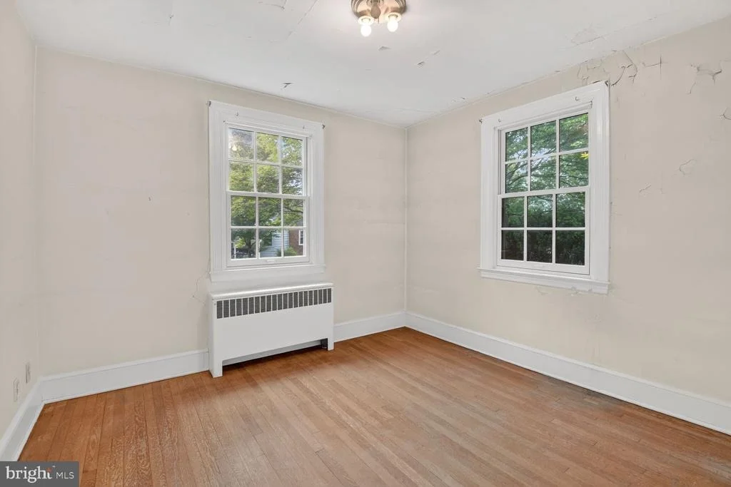 Photo of 702 MCNEILL ROAD