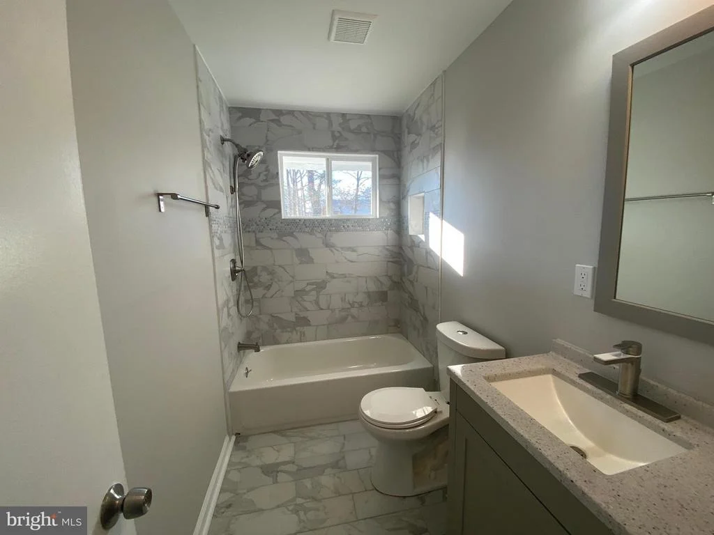 Photo of 9209 ROLLING VIEW DRIVE