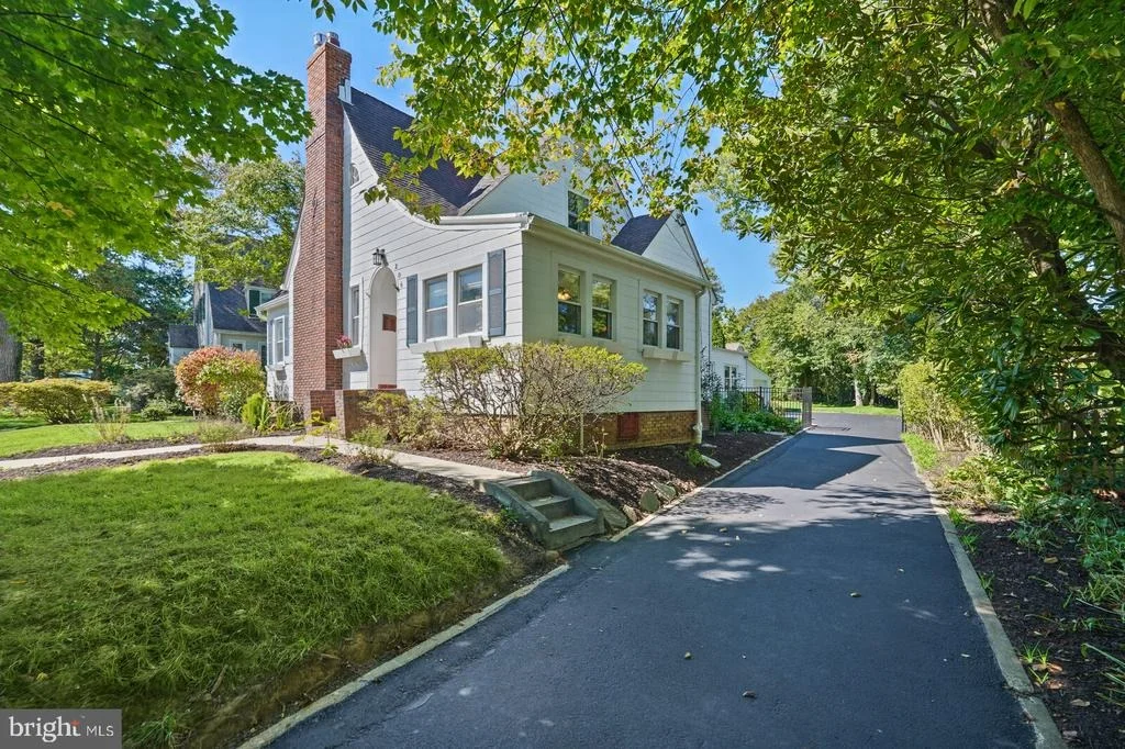 Photo of 206 PARK DRIVE