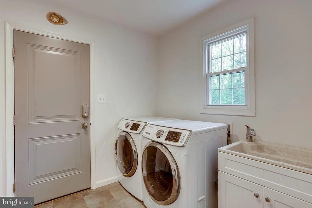 Photo of 11605 CLIPSTONE LANE