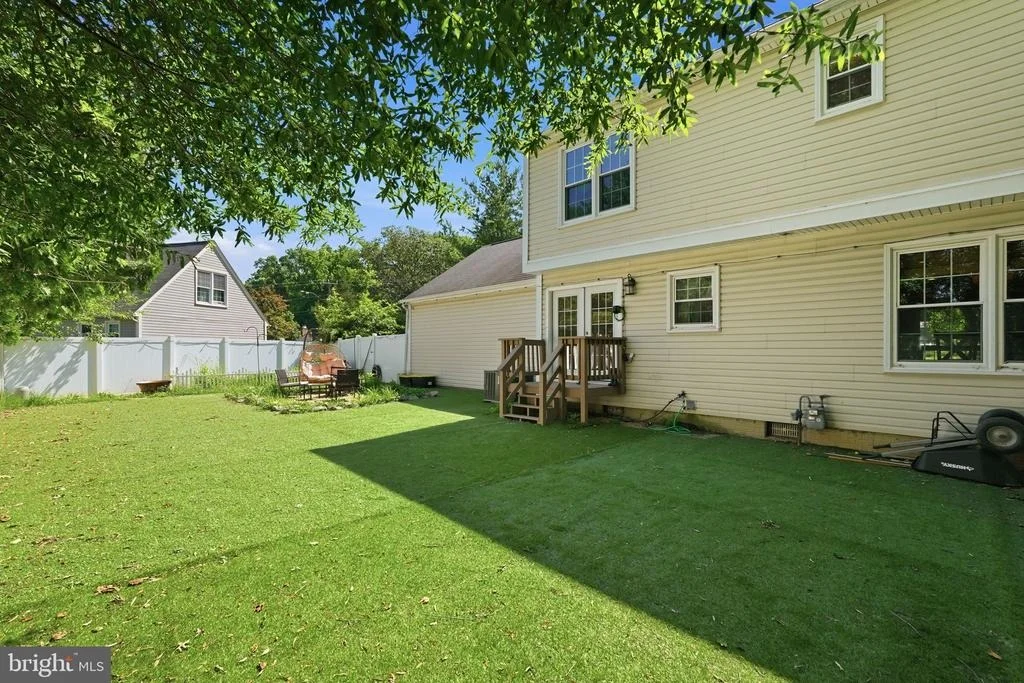 Photo of 7832 FORDSON ROAD