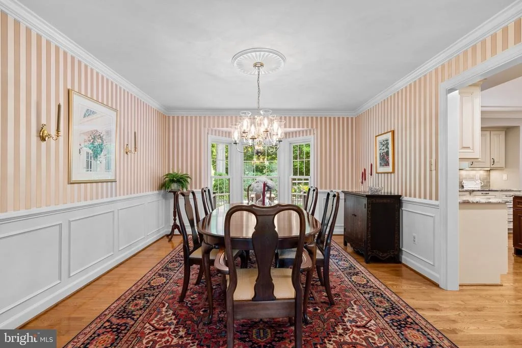 Photo of 17705 GLOBE THEATRE DRIVE