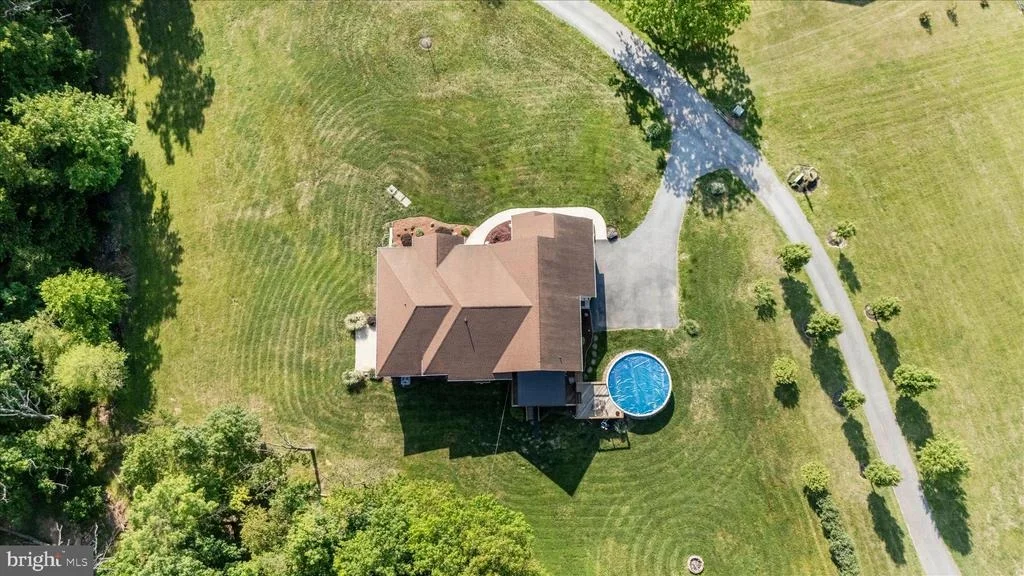 Photo of 7145 LINGANORE ROAD