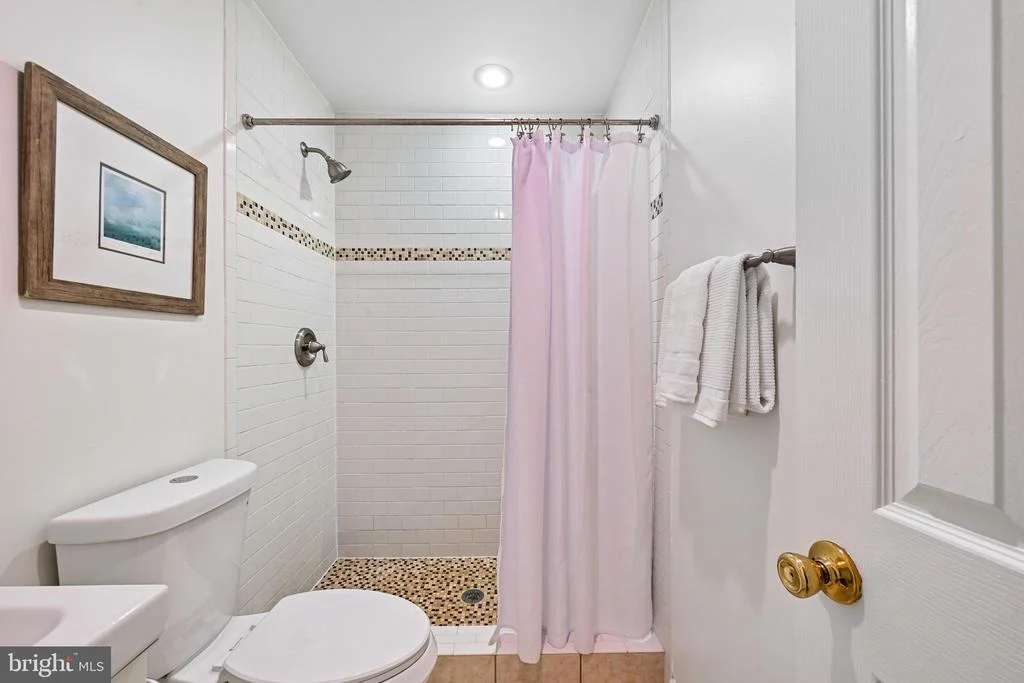 Photo of 123 7TH STREET NE