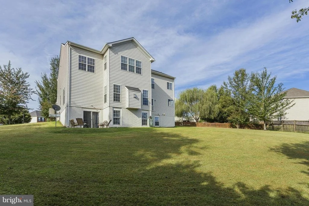 Photo of 619 PINEVIEW COURT