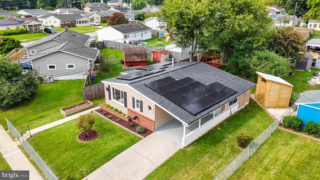 Photo of 1300 GILBERT PLACE