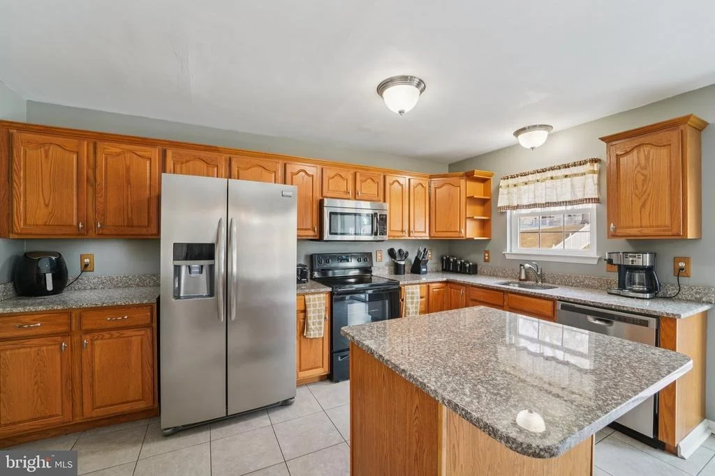 Photo of 1005 GULLO ROAD