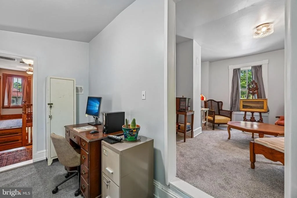 Photo of 20925 CLARKSBURG ROAD