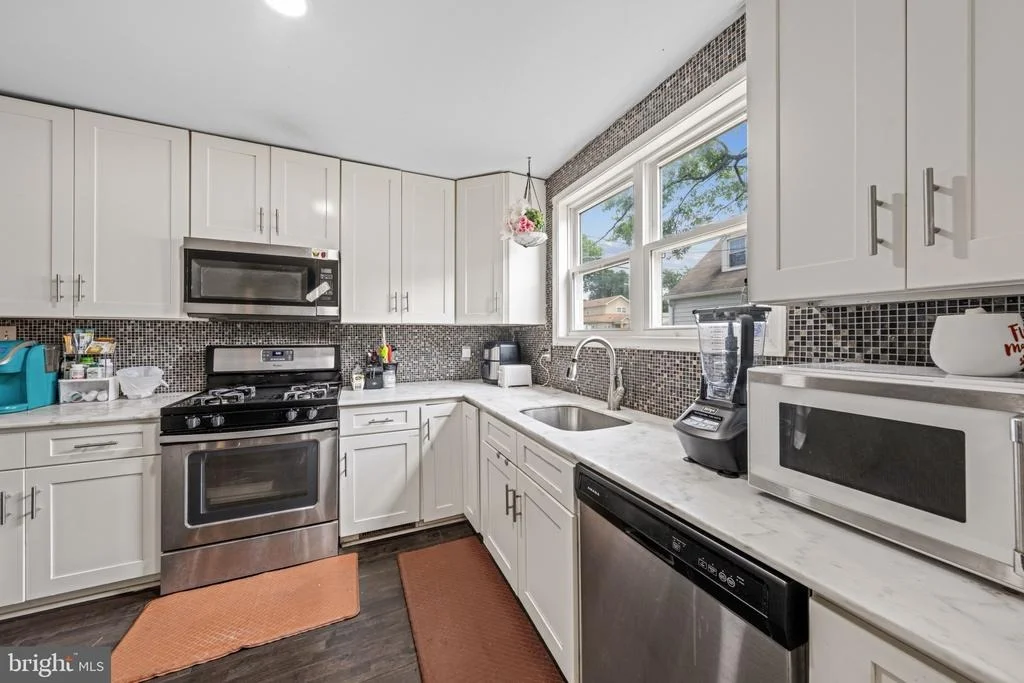 Photo of 6467 THIRD STREET