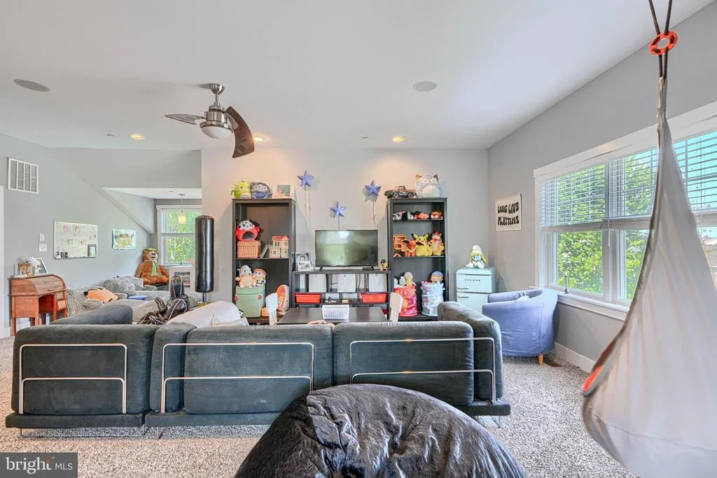 Photo of 7418 CHESAPEAKE ROAD