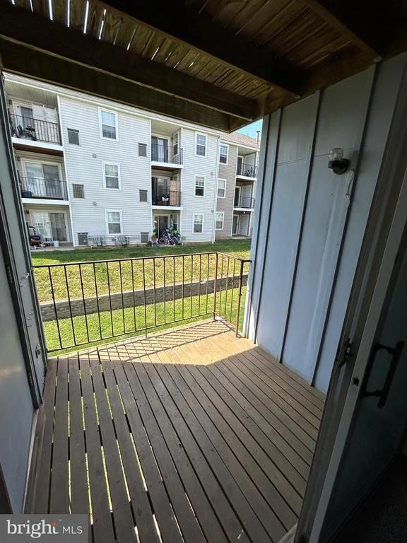 Photo of Unit 201A at 1405 KEY PARKWAY