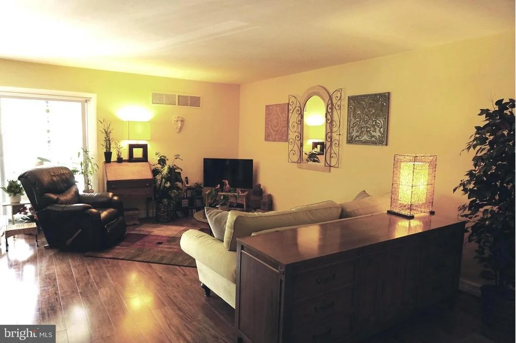 Photo of Unit 32A at 3629 GLEN EAGLES DRIVE