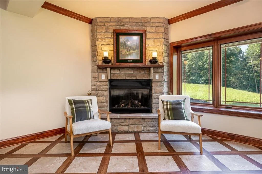 Photo of 6675 MARSHALL ROAD