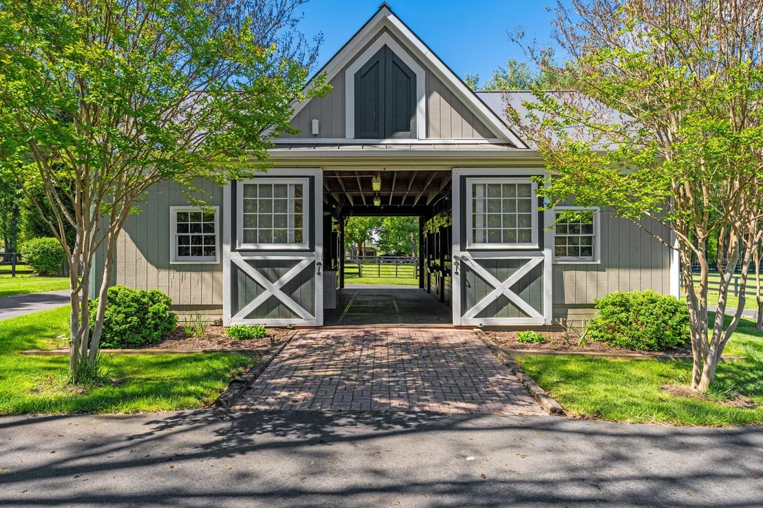 Photo of 23559 PARSONS ROAD