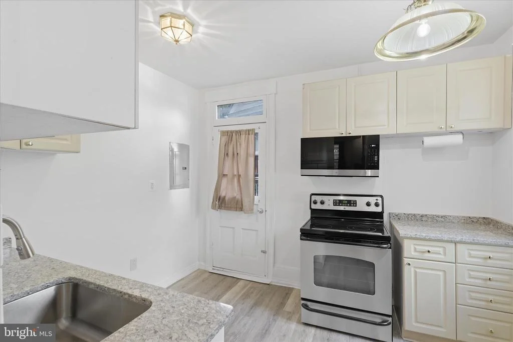 Photo of 449 BALTIMORE AVENUE