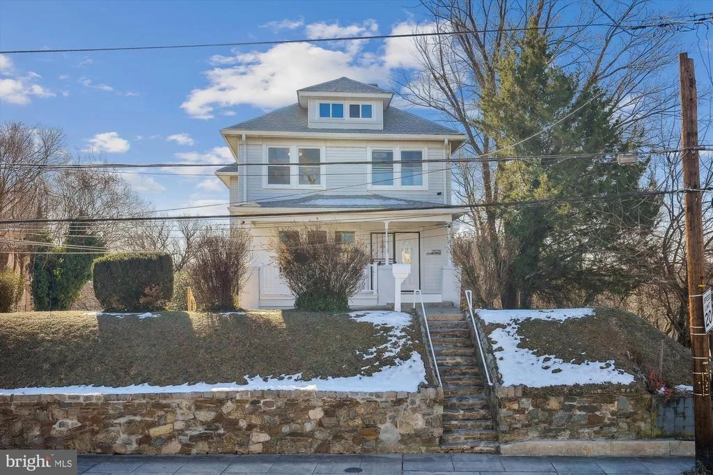 Photo of 2528 ELVANS ROAD SE