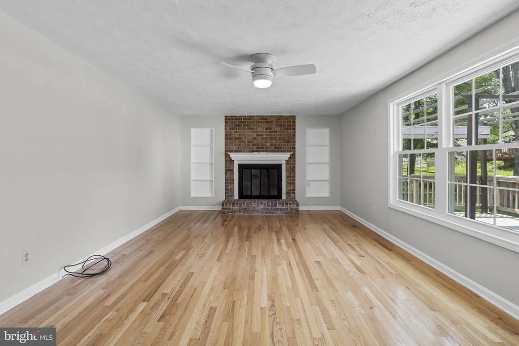 Photo of 8064 RED JACKET WAY