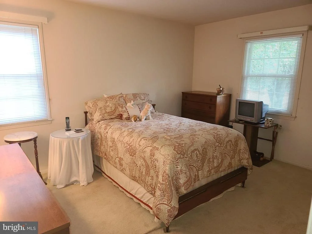 Photo of 6133 SHERBORN LANE