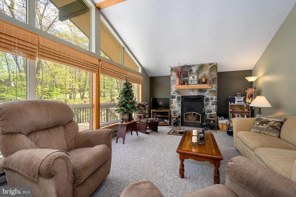 Photo of 365 RIDGE ROAD