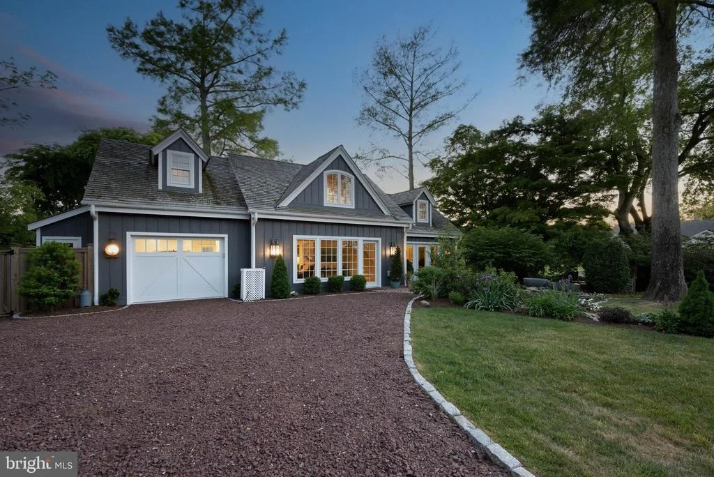 Photo of 410 PILOTTOWN ROAD