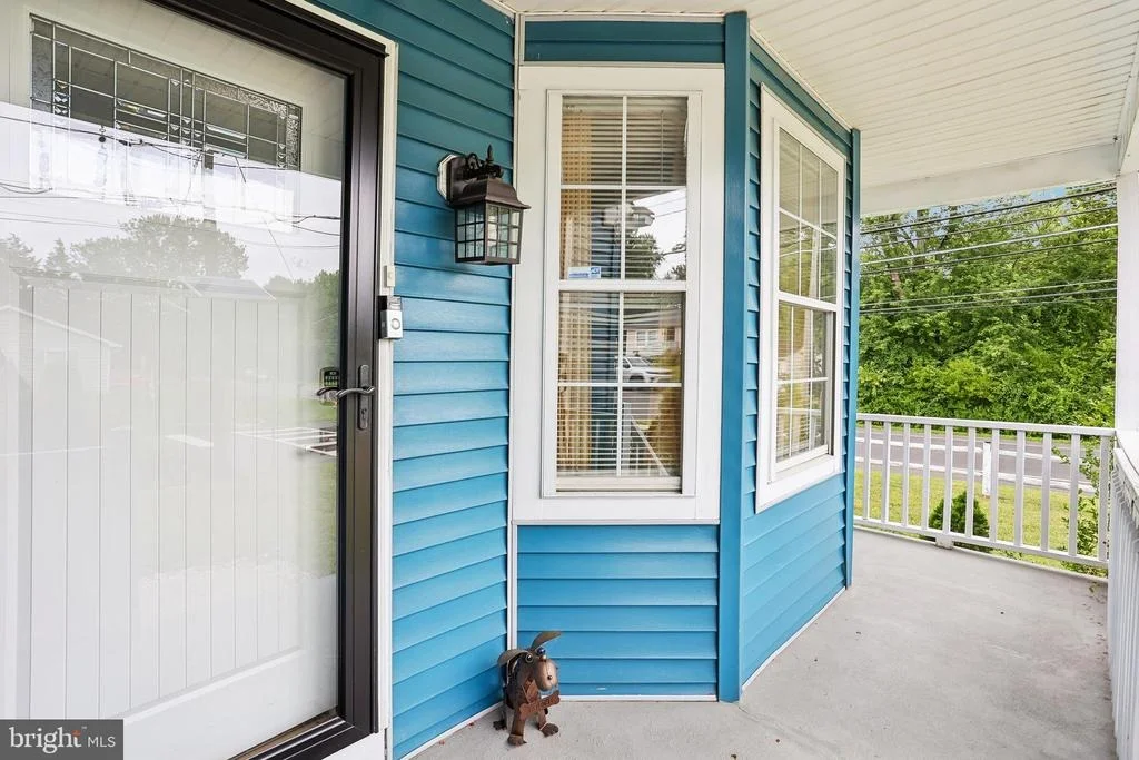 Photo of 1120 LAMBERT DRIVE