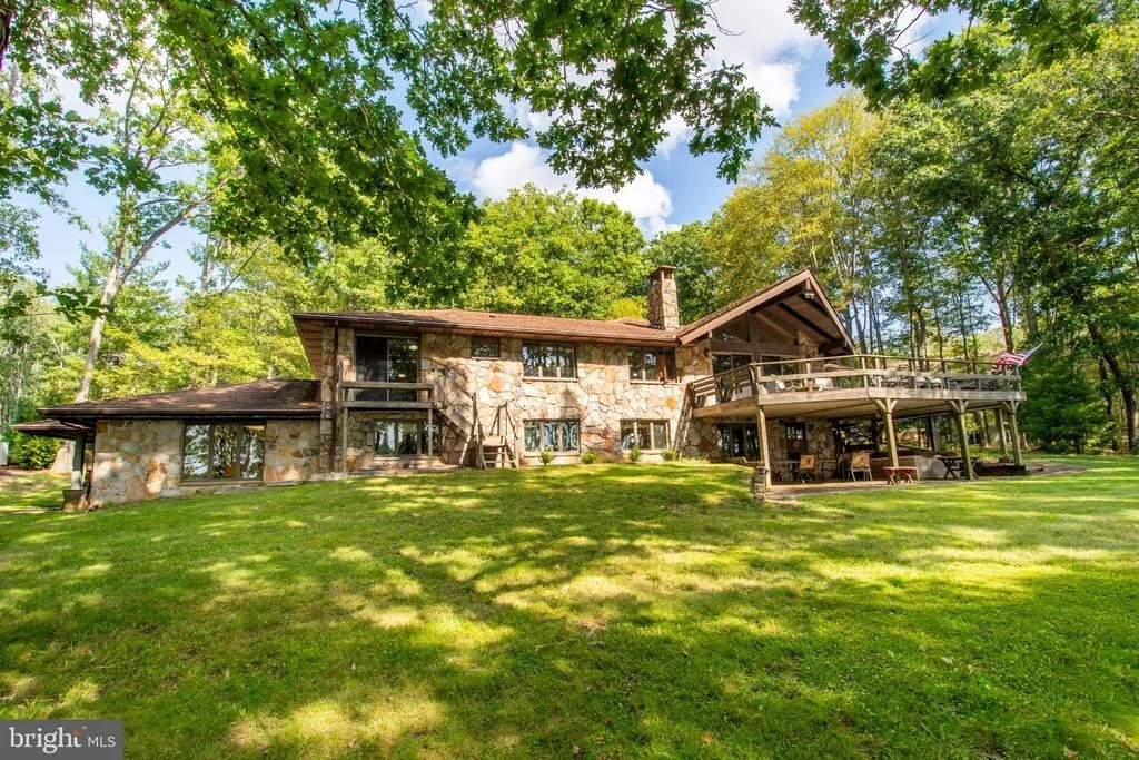 Photo of 1677 SHORELINE DRIVE