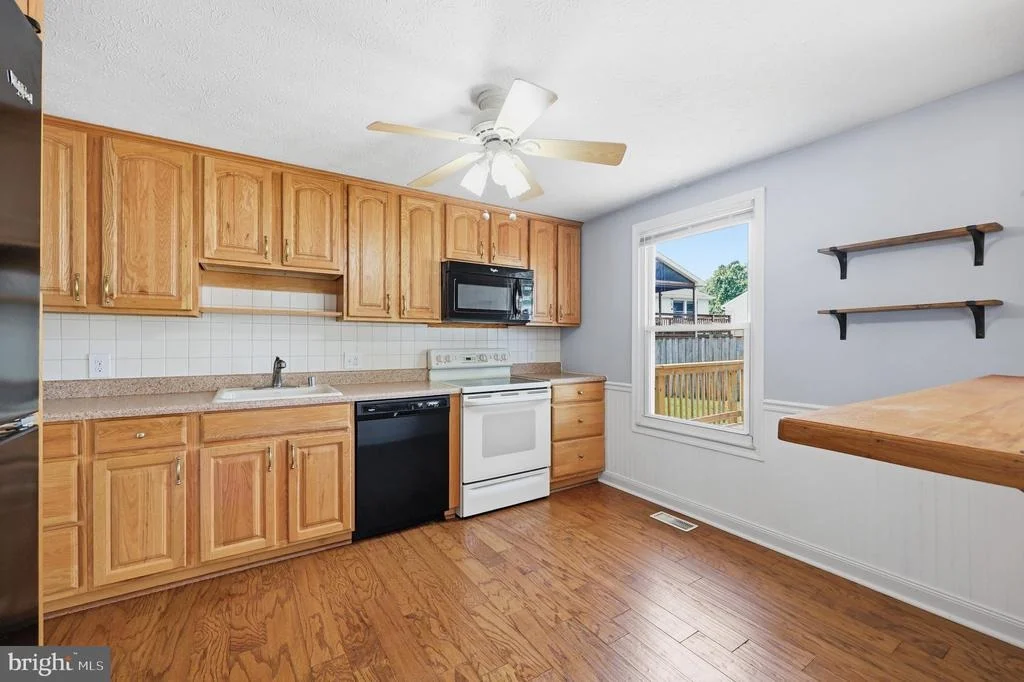Photo of 1597 DOGWOOD DRIVE