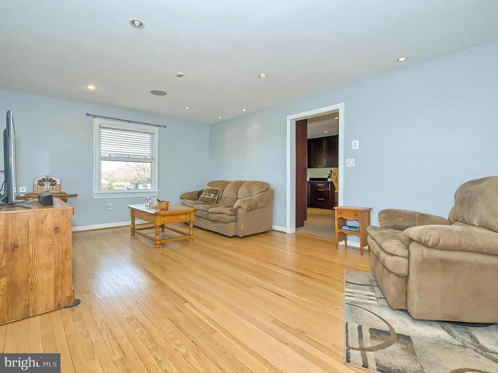 Photo of 4723 OLD MIDDLETOWN ROAD