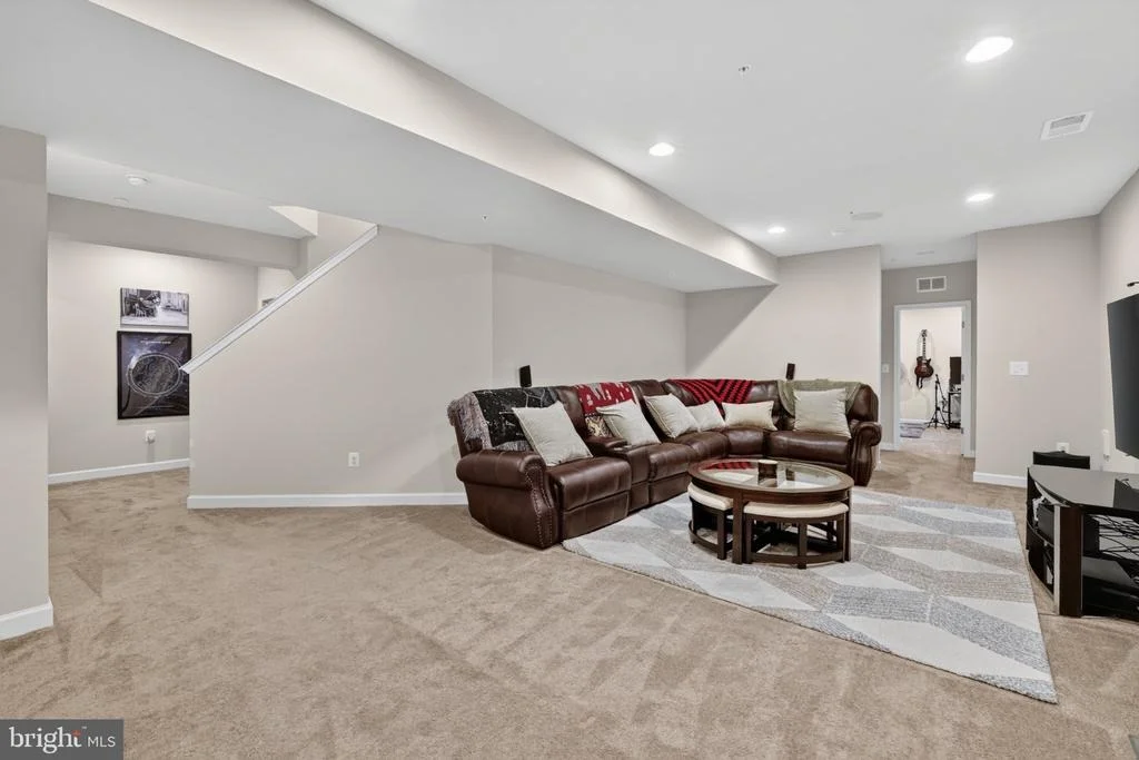 Photo of 6004 HUNT WEBER DRIVE
