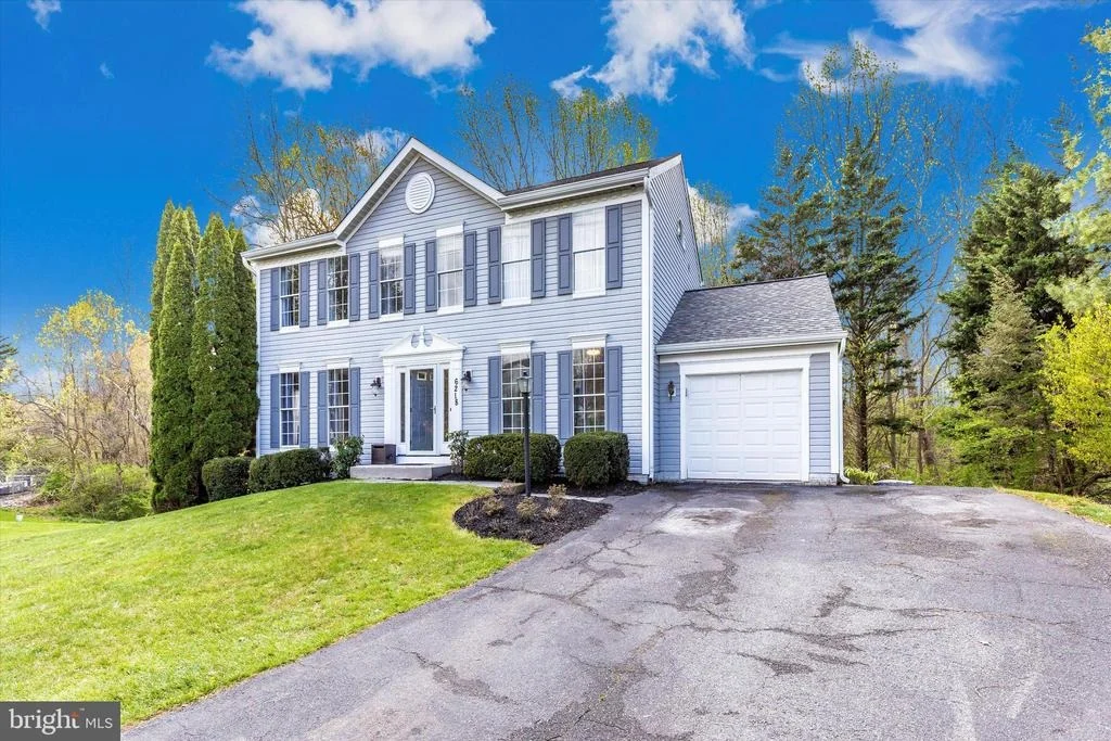 Photo of 6218 RAINIER DRIVE