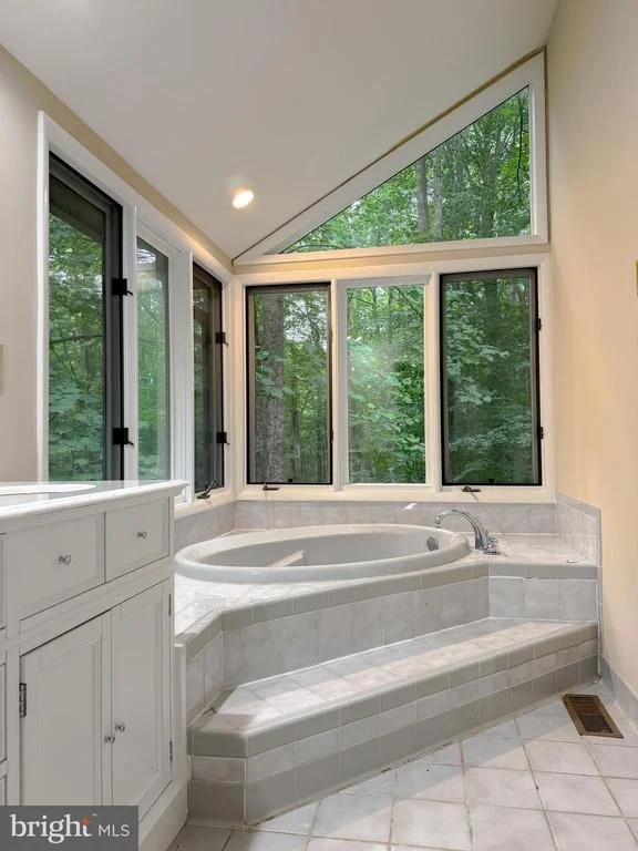 Photo of 8425 MAUSEN LANE