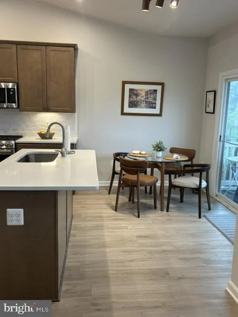 Photo of 25068 TREEVIEW LN