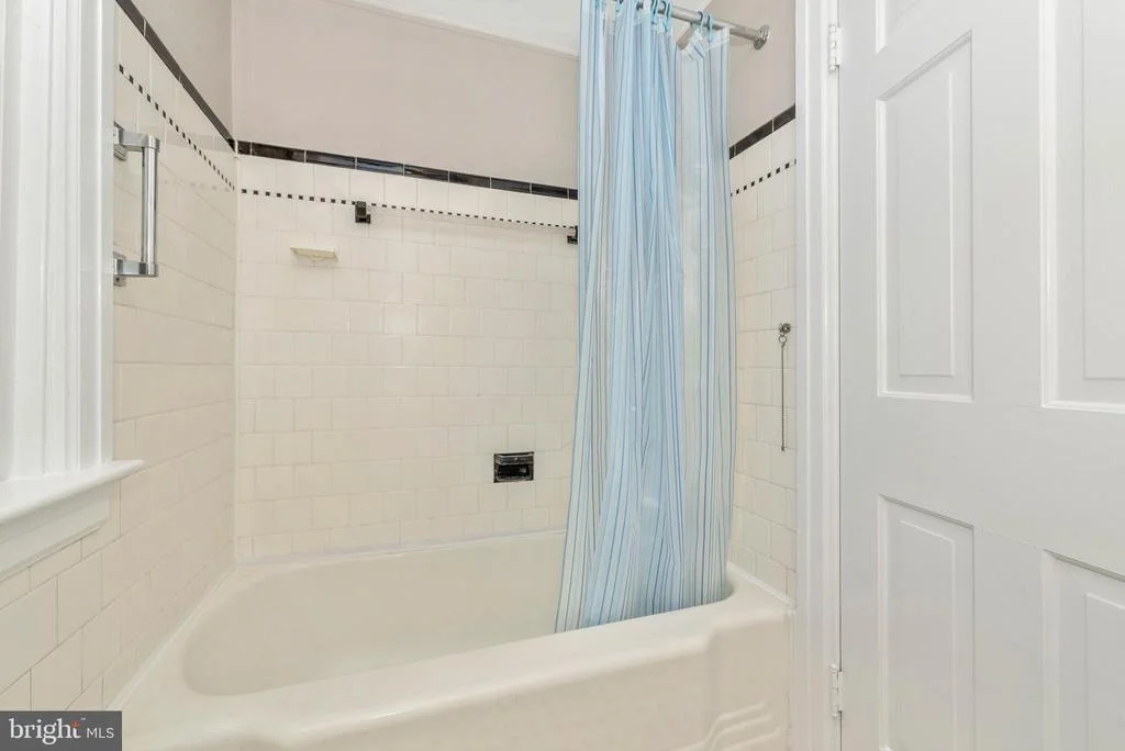 Photo of 17 W 13TH STREET