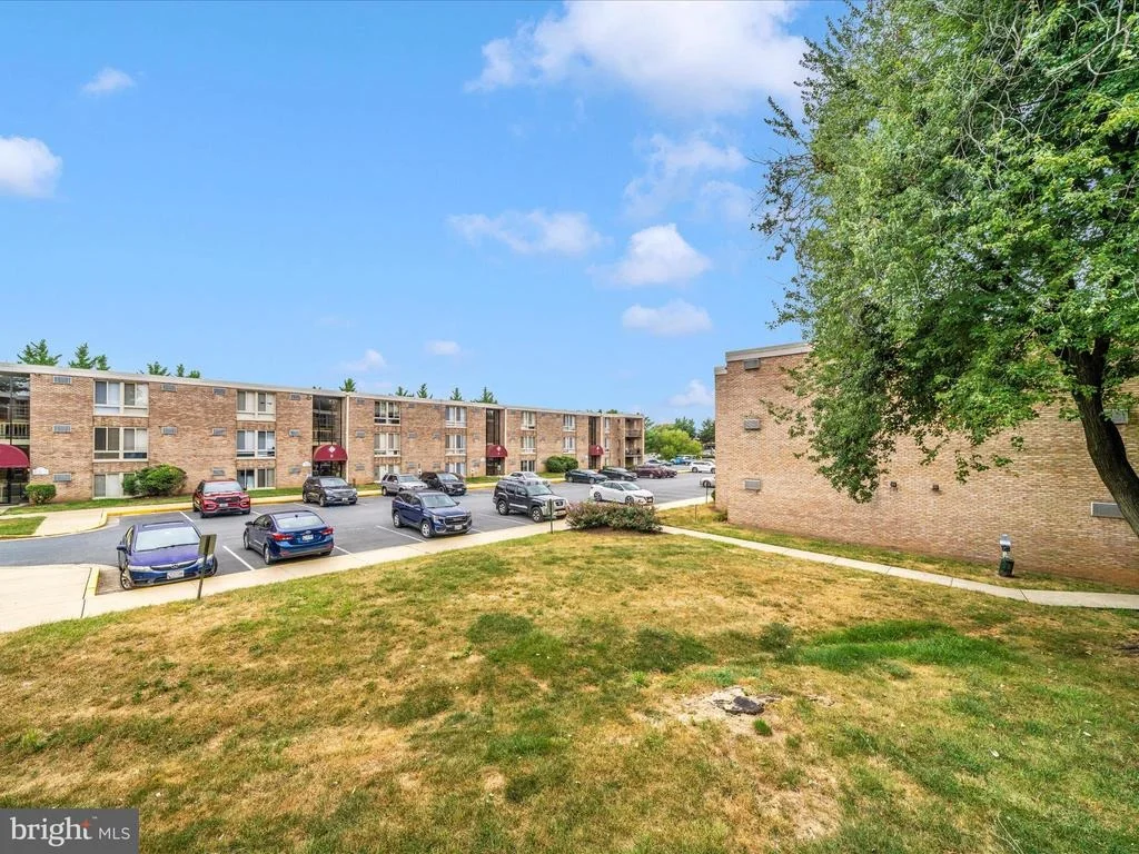 Photo of Unit B26 at 501 PROSPECT BOULEVARD