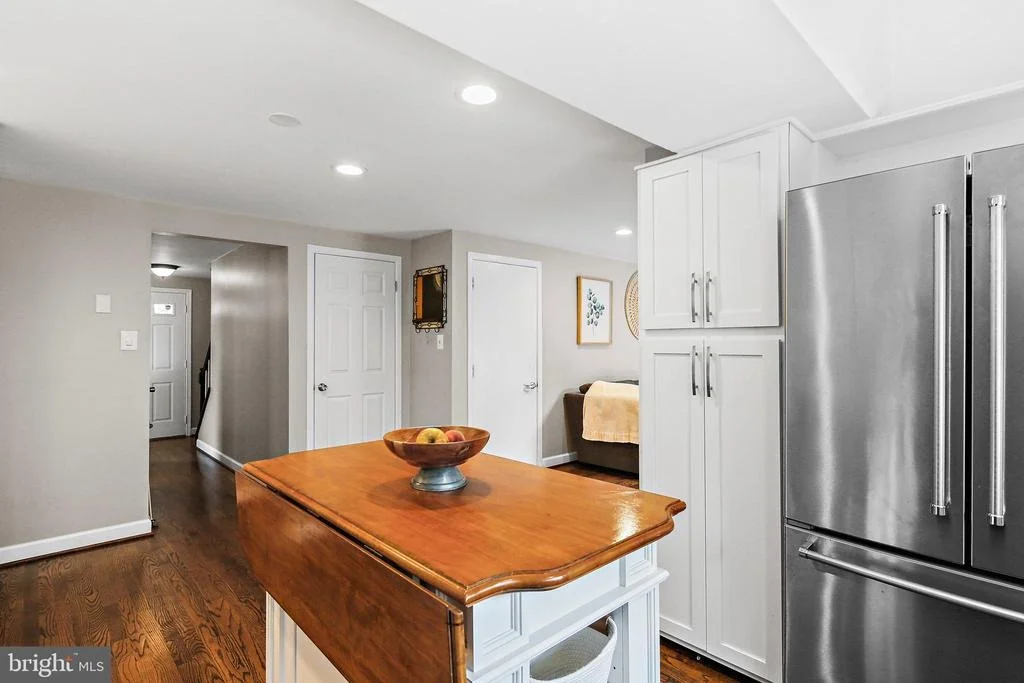 Photo of 6324 SUNHIGH PLACE