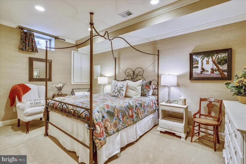 Photo of 21129 GOLF ESTATES DRIVE