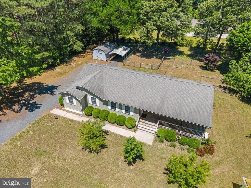Photo of 23116 GILPIN POINT ROAD