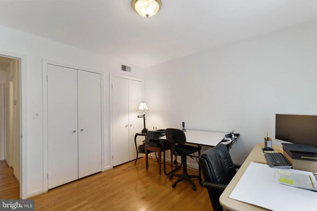 Photo of 2609 VILLAGE LANE