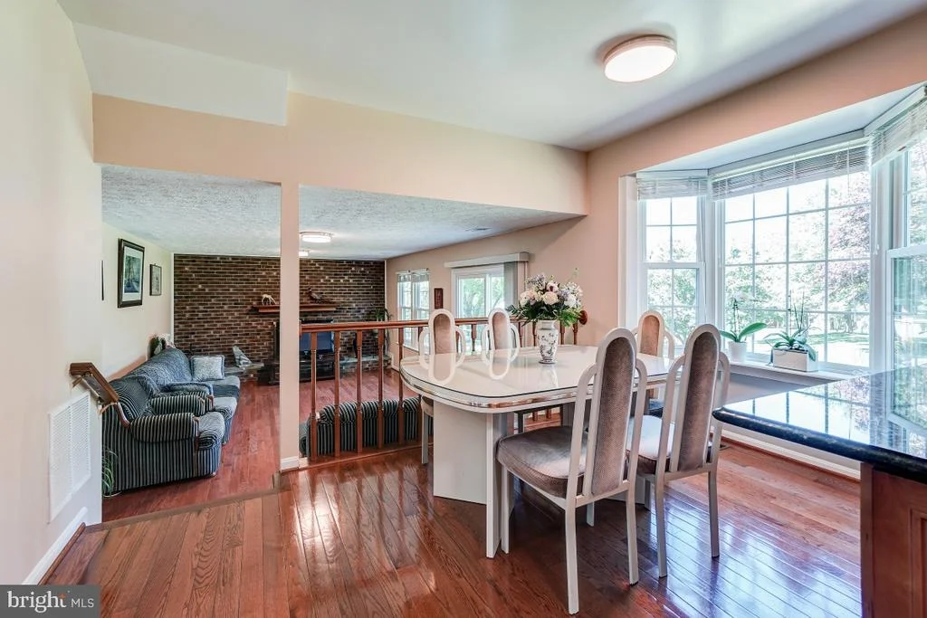 Photo of 344 GREENSPRING LANE
