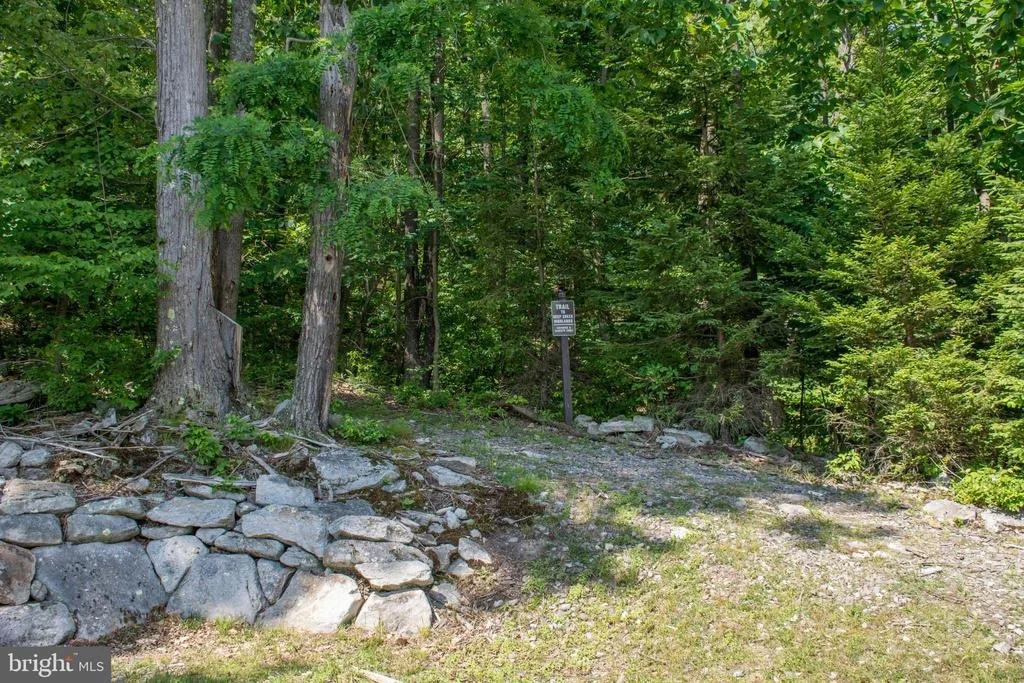 Photo of 97 MOUNTAINTOP ROAD