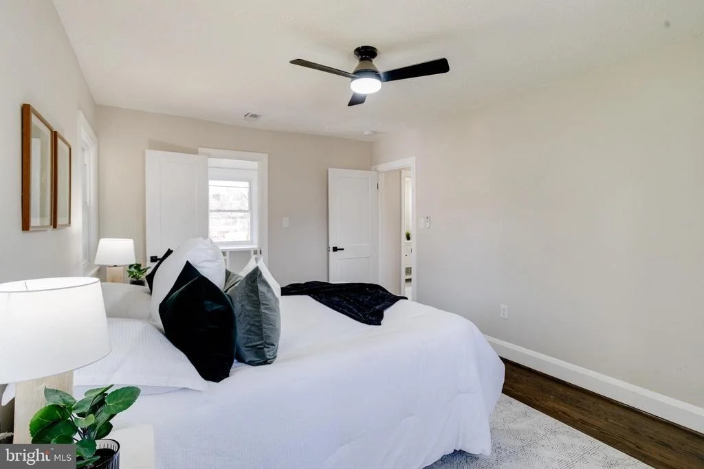 Photo of 605 WALNUT AVENUE