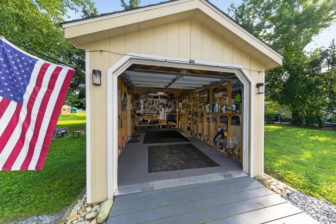 Photo of 319 N HOOK ROAD