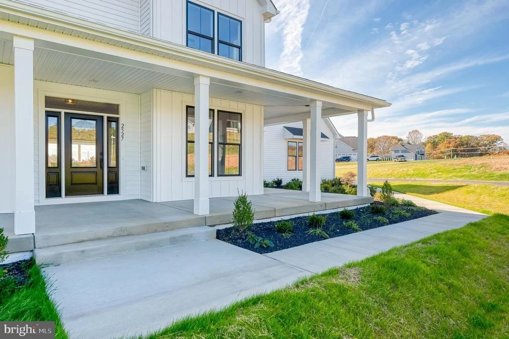Photo of 2527A FOURLEAF DRIVE