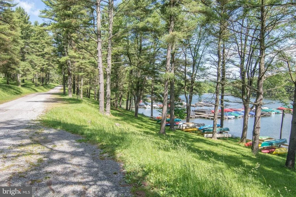 Photo of 106 LODGE CIRCLE