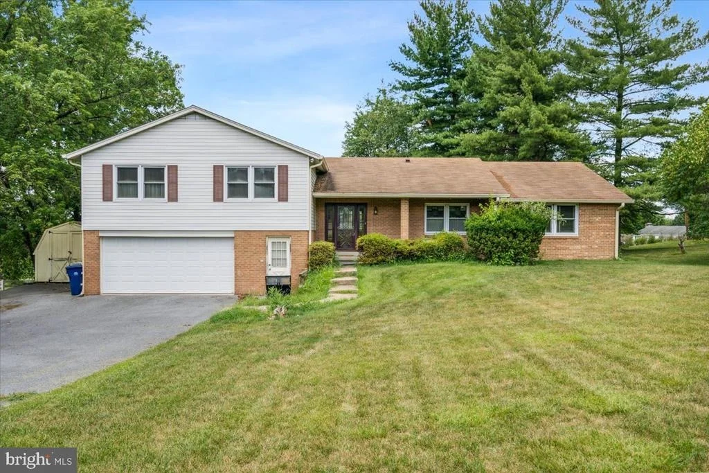Photo of 6198 VIEWSITE COURT