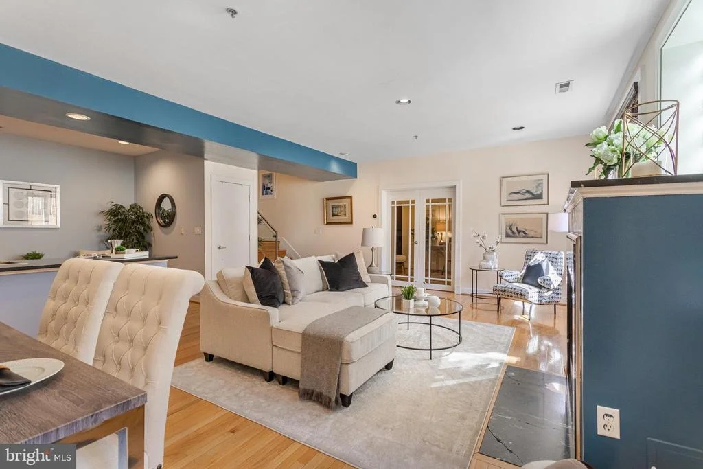Photo of Unit 3 at 2363 CHAMPLAIN STREET NW