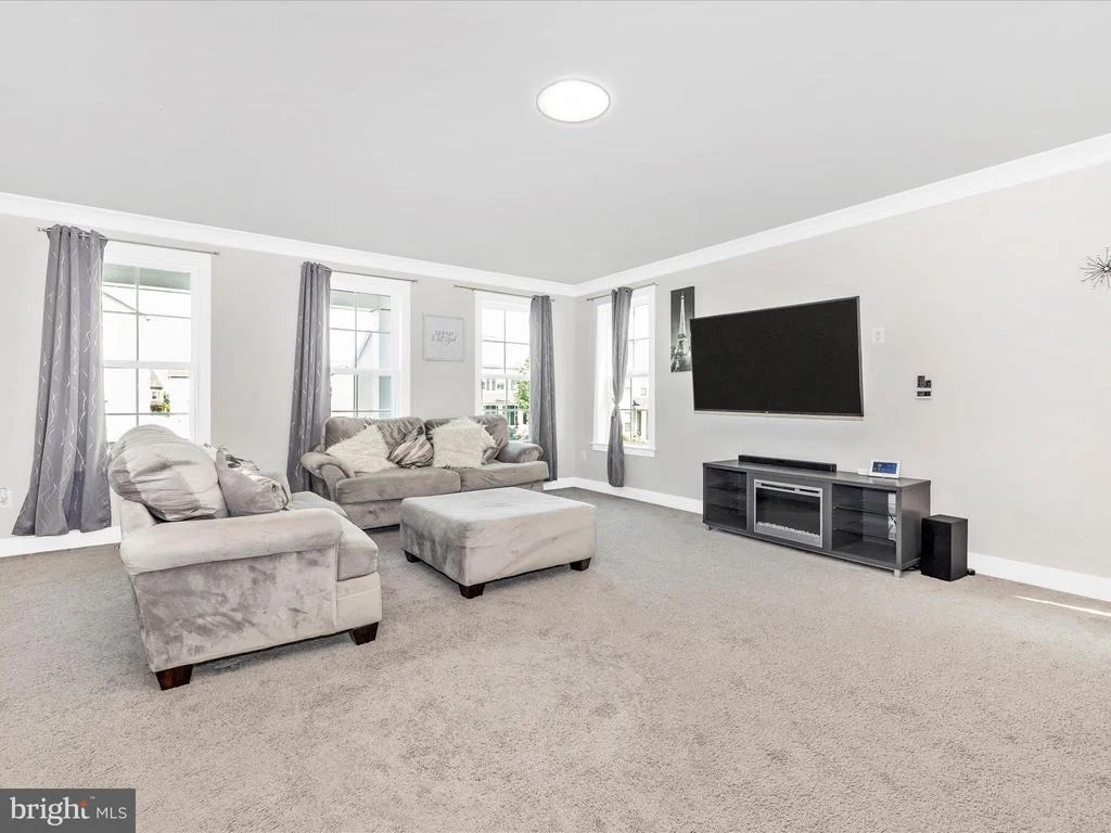 Photo of 1807 FAIRWAY LANE