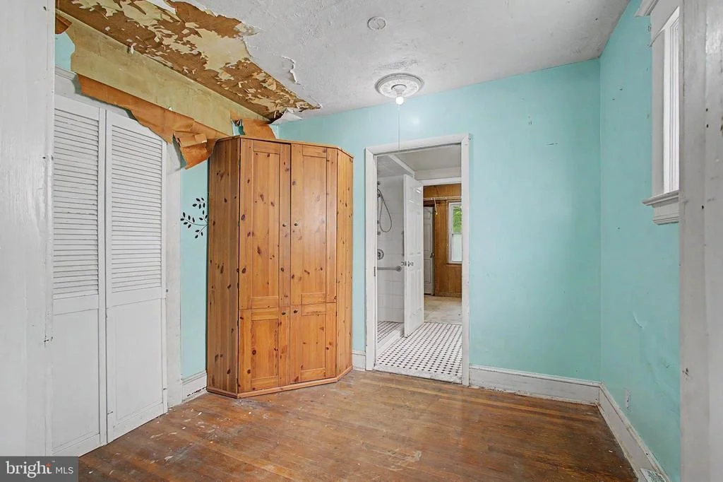 Photo of 93 LOCUST AVENUE